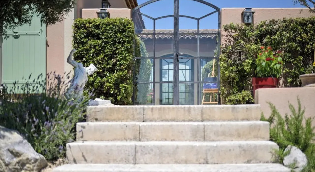 La Villa Kef, Book Villa Mallemort Carros