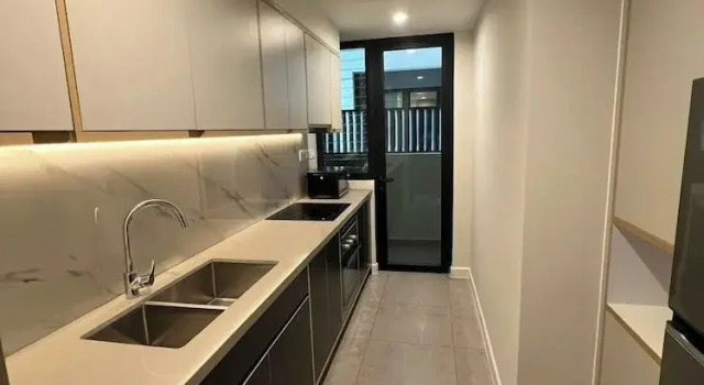Quiet Luxury Suite with Balcony - City View - Zenity District 1, Забронировать Апарт-отель Апарт-отели Хошимина, рядом с Nowzone Fashion Mall, Апарт-отель