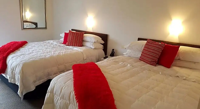 Четырёхместная студия The Devon Hotel A Heritage Hotel