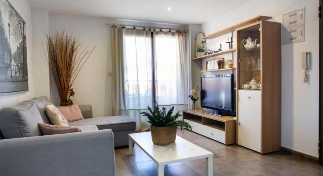 Apartamento a 50 metros de la playa, Luminoso y acogedor, Забронировать Апартаменты/квартира Старый город Олива Коста-де-Валенсия