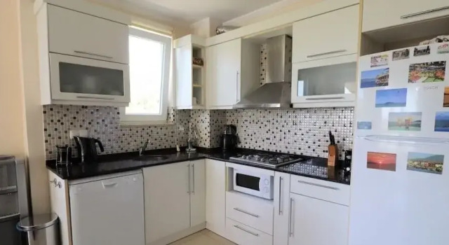 Вилла с 3 комнатами с балконом и с видом на море Villa BGA4 by JoyLettings