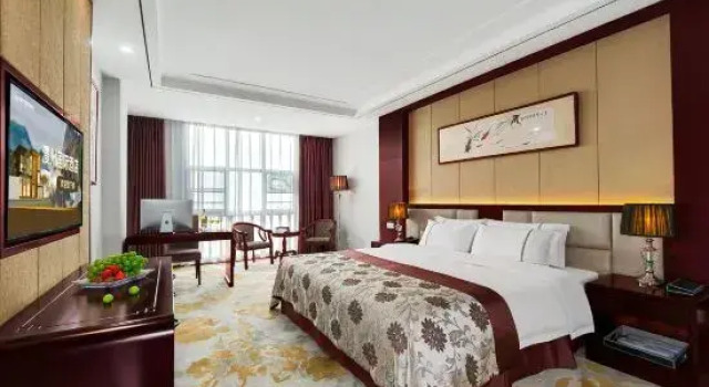 Люкс Business Phoenix Lake International Hotel