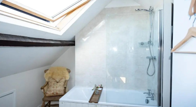 The Flat - Luxurious Apartment in Central Bridport, Varaa Huoneisto Asunnot kohteessa Merseyside, Huoneisto