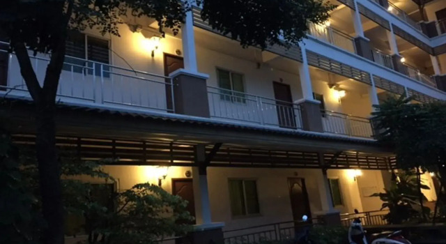 Nichapat Place, Varaa Hotelli Hotellit North-Eastern Thailand pysäköinnillä, Pysäköinti