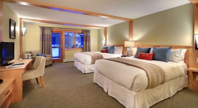 Tyax Mountain Lake Resort, Book Ferieresort Gold Bridge Britisk Columbia