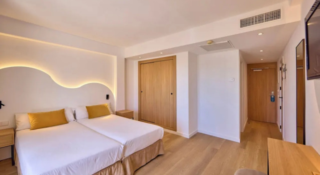 Двухместный номер Standard с балконом Universal Hotel Bikini