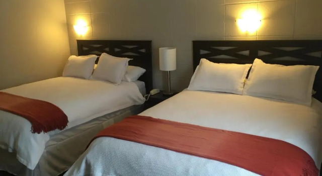 Номер Superior Grand Marshal Inn