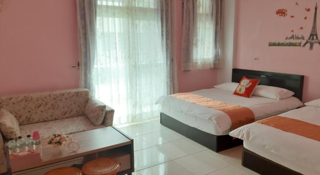 Четырёхместный номер Standard NiHuiHoung Bed and Breakfast