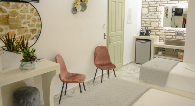 Номер Superior Katerina Roza Studios - Heartfelt Hospitality in the City