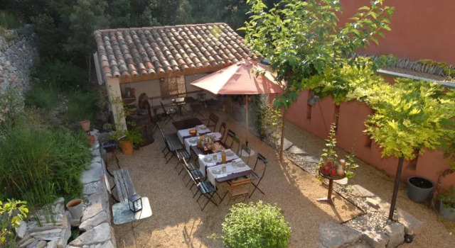 Les Pierres Sauvages, Book Hotel Hoteller i Green Provence med pool, Swimmingpool