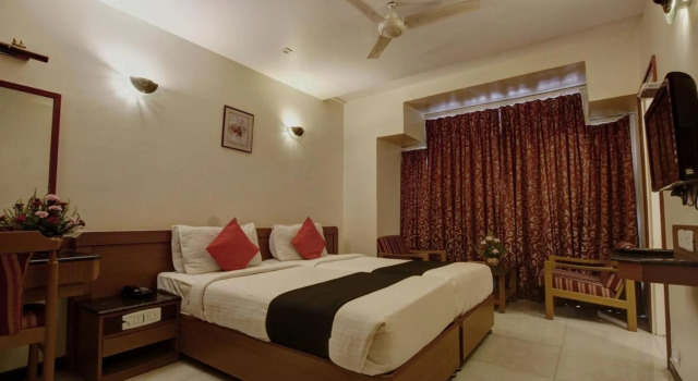 Hotel Salem Castle, Rezerwuj Hotel Hotele w Selam z parkingiem, Parking