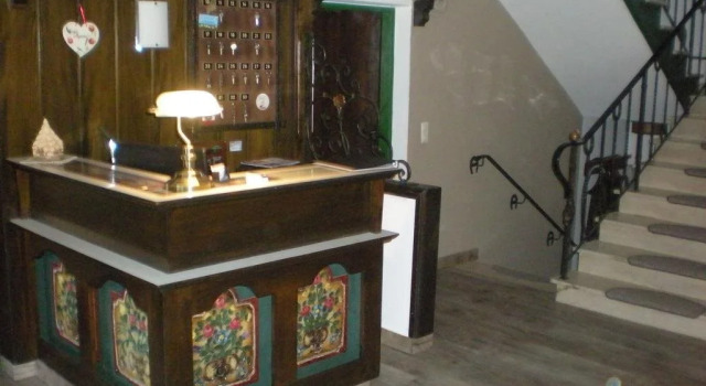 Pension Leprich, Book Hotel Bad Goisern 