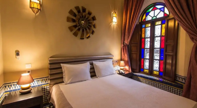 Люкс с балконом Riad Les Remparts De Fès
