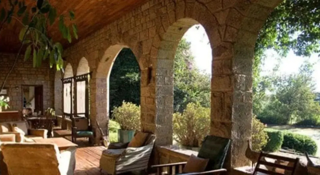 Deloraine House, Book Hotel Rongai Nakuru County