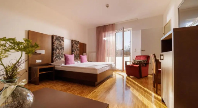 Двухместный номер Standard с балконом Hotel Garni Toscanina