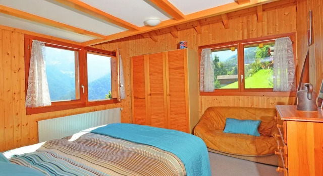 Gorgeous Holiday Home in Riddes With Terrace