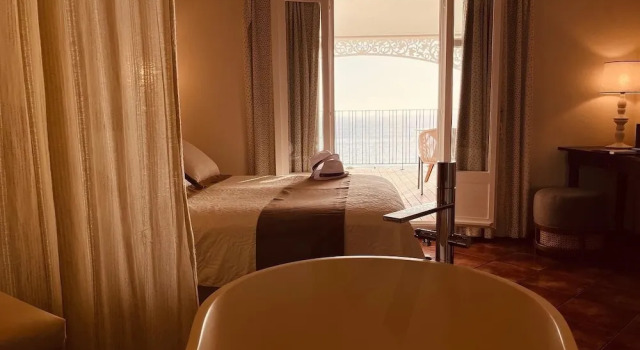 Номер Deluxe Blue Margouillat Seaview Hotel-RELAIS & CHATEAUX