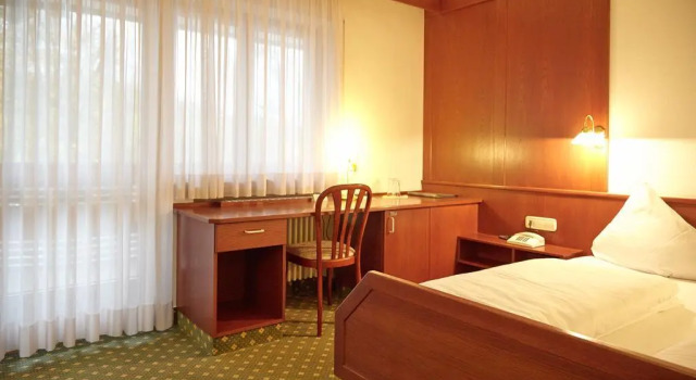 Hotel Jägerhaus, 预订 酒店 梅肯博伊伦 康斯坦茨环湖自行车道