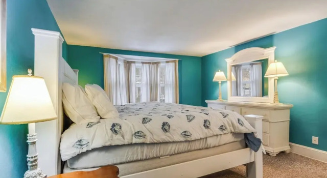 Hickman Street 208a