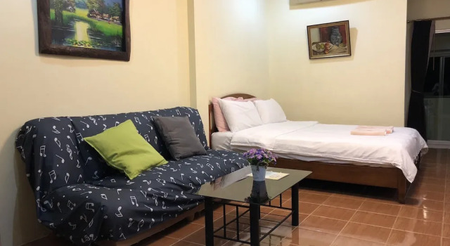 RoomQuest One Bangsaray, Забронировать Апартаменты/квартира Отели провинции Чонбури с парковкой, Парковка