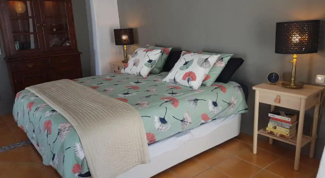 Deluxe Studio Granada Residence