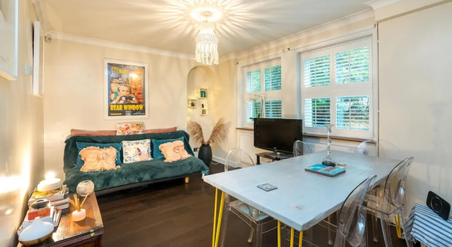 NEW Fantastic 1BD Crystal Palace Flat in London, Забронировать Отель Кристал-Пэлас Большой Лондон, рядом с Парк «Сиденхам-Уэлс»