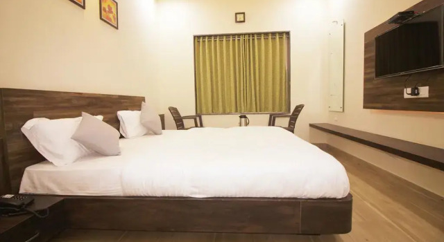 Hotel Vraj Inn, Забронировать Отель Дварка штат Гуджарат