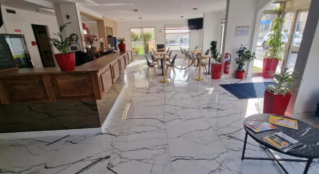Kyriad Direct Arpajon
