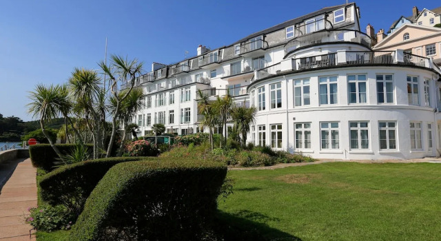 32 the Salcombe