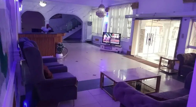 Kenbrill Hyatt Hotel, Rezerwuj Hotel Benin Ikpoba-Okha