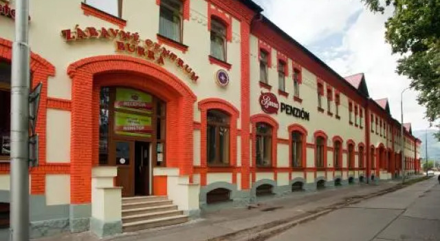 Penzion Burra, Rezervovat Hotel Hotely v Žilinský kraj s parkováním, Parkování
