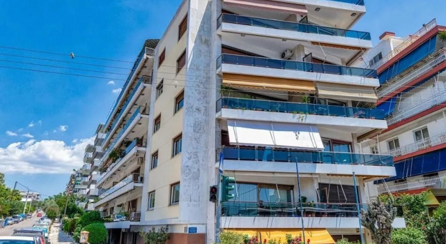 Classy 3 bedroom apartment in Alimos, Забронировать Апартаменты/квартира Алимос Афины