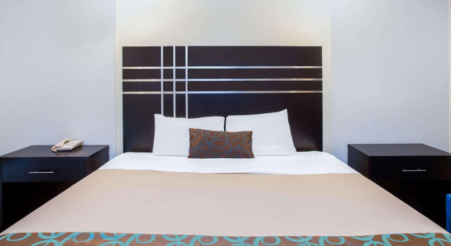 Travelodge by Wyndham Fresno Yosemite Area, Đặt Khách sạn Fresno 