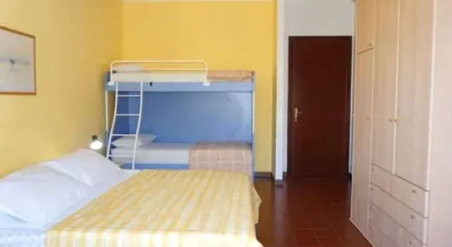 Апартаменты Welcoming flat with pool view balcony