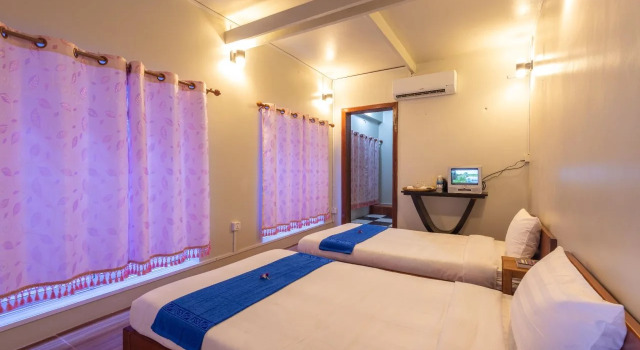 Ly Villa Angkor, Boek Villa Hotels in Siem Reap met parkeren, Parkeren