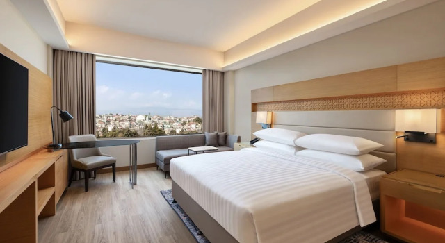 Семейный люкс c 1 комнатой Courtyard by Marriott Shillong