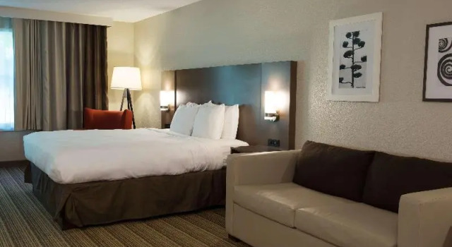 Студия Country Inn & Suites by Radisson, Platteville, WI