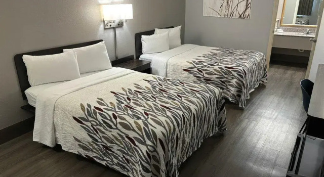 Red Roof Inn Birmingham, Prenota Hotel Hotel a Alabama con parcheggio, Parcheggio