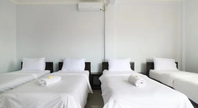 Четырёхместный номер The Wina Echo Beach Guest House