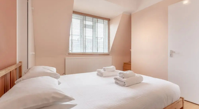 Spacious 3 Bedroom Flat in Covent Garden, Забронировать Отель Лондон Большой Лондон, рядом с Фестиваль London Wonderground