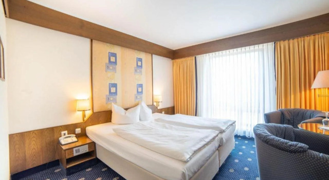 City Club Hotel, Rezervasyon Otel Oldenburg Lower-Saxony, Train Station Oldenburg yakınında