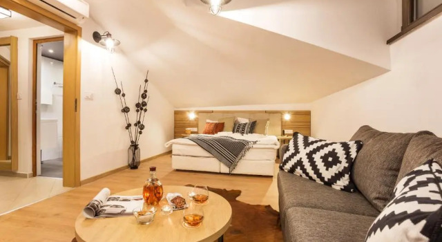 Suite Complex Vazrozhdentsi