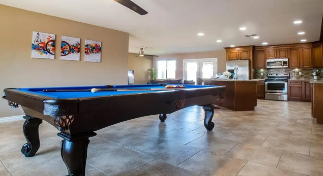 Коттедж Hot Tub! 10Beds! Old Town Scottsdale Stays