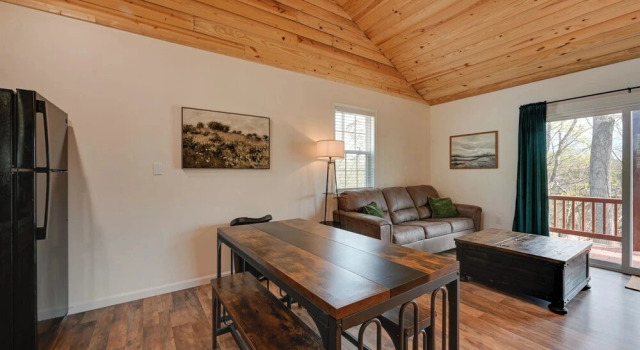 Lake Cumberland Views! Boating & Fishing Basecamp, Book Feriehus Sommerhuse i Kentucky, Hytte