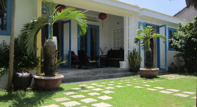 Студия Local Beach Homestay