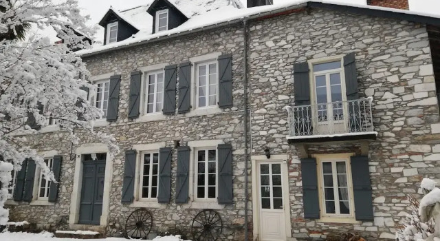 Domaine des 3 Marmottes, Book Hotel Cierp-Gaud 