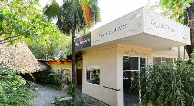 Cafe de Paris B&B, Rezervovat Penzión se snídaní Nosara Guanacaste