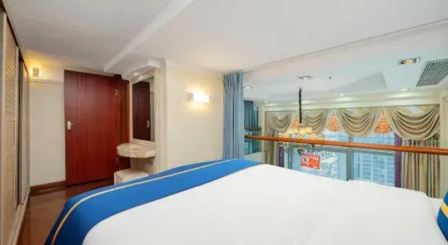 Люкс Deluxe с 2 комнатами Louidon Mega Apartment Hotel Of Kam Rueng Plaza - Sunshine Apartment