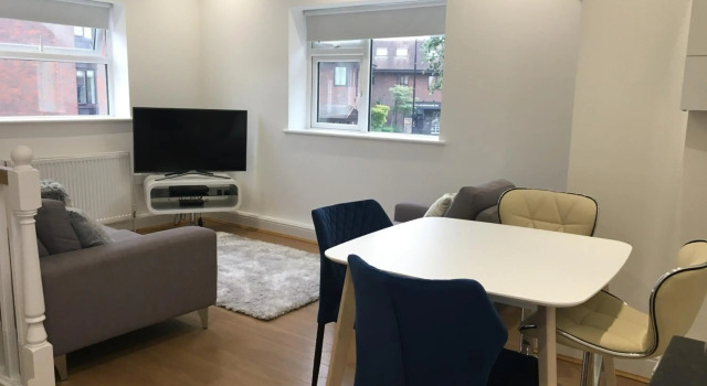 Luxurious 1 BED Serviced APARTMENT COBHAM, 预订 公寓 科巴姆 萨里