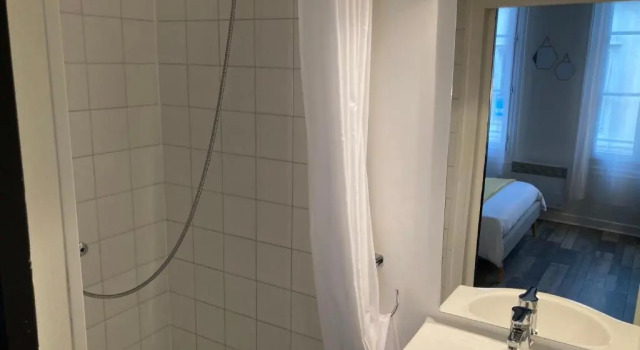 Апартаменты Studio Deschainets - Center of Troyes 200m from the Train Station